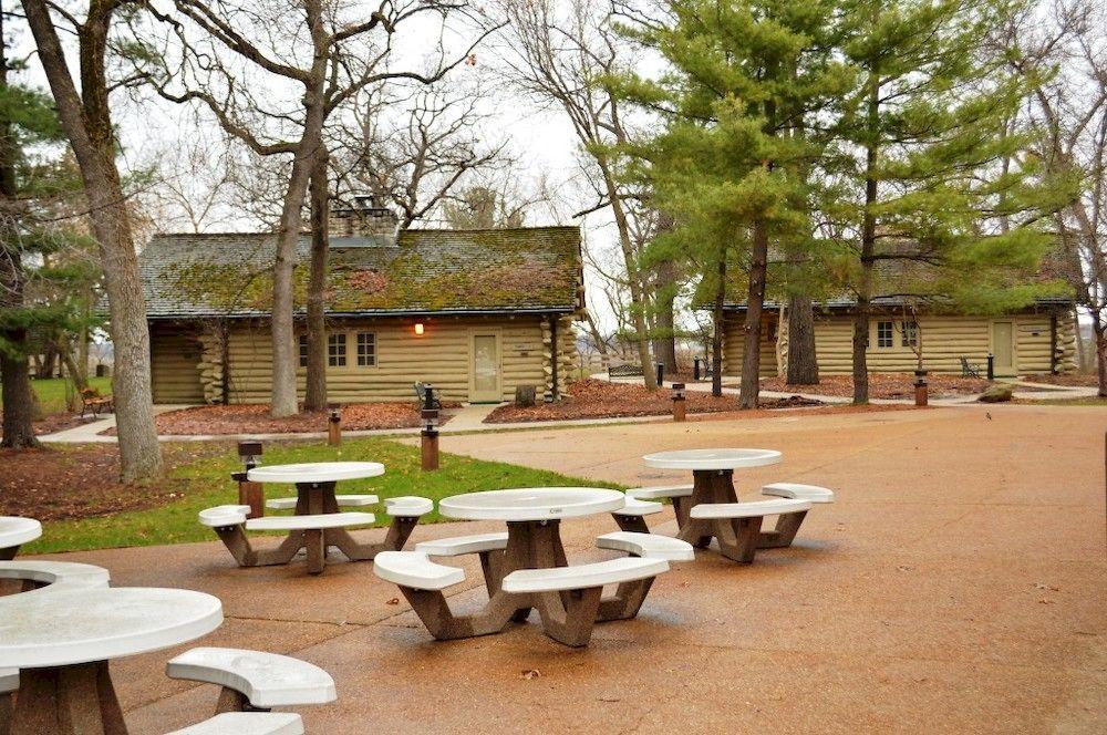 Starved Rock Lodge & Conference Center Utica Exteriör bild