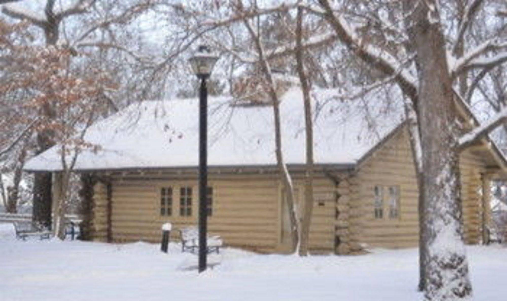 Starved Rock Lodge & Conference Center Utica Exteriör bild