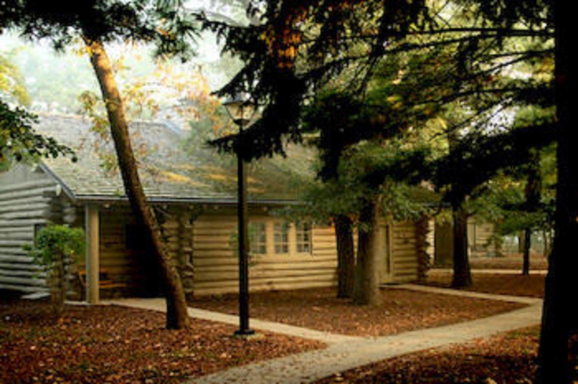 Starved Rock Lodge & Conference Center Utica Exteriör bild